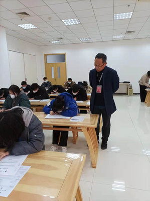 笔墨传承，梦想起航——中国硬笔书法协会青少年书画艺术测评考级在我校成功举行